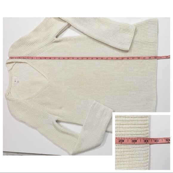 Lou & Grey Chunky Knit V Neck Sweater - Cream - Medium - Picture 5 of 11